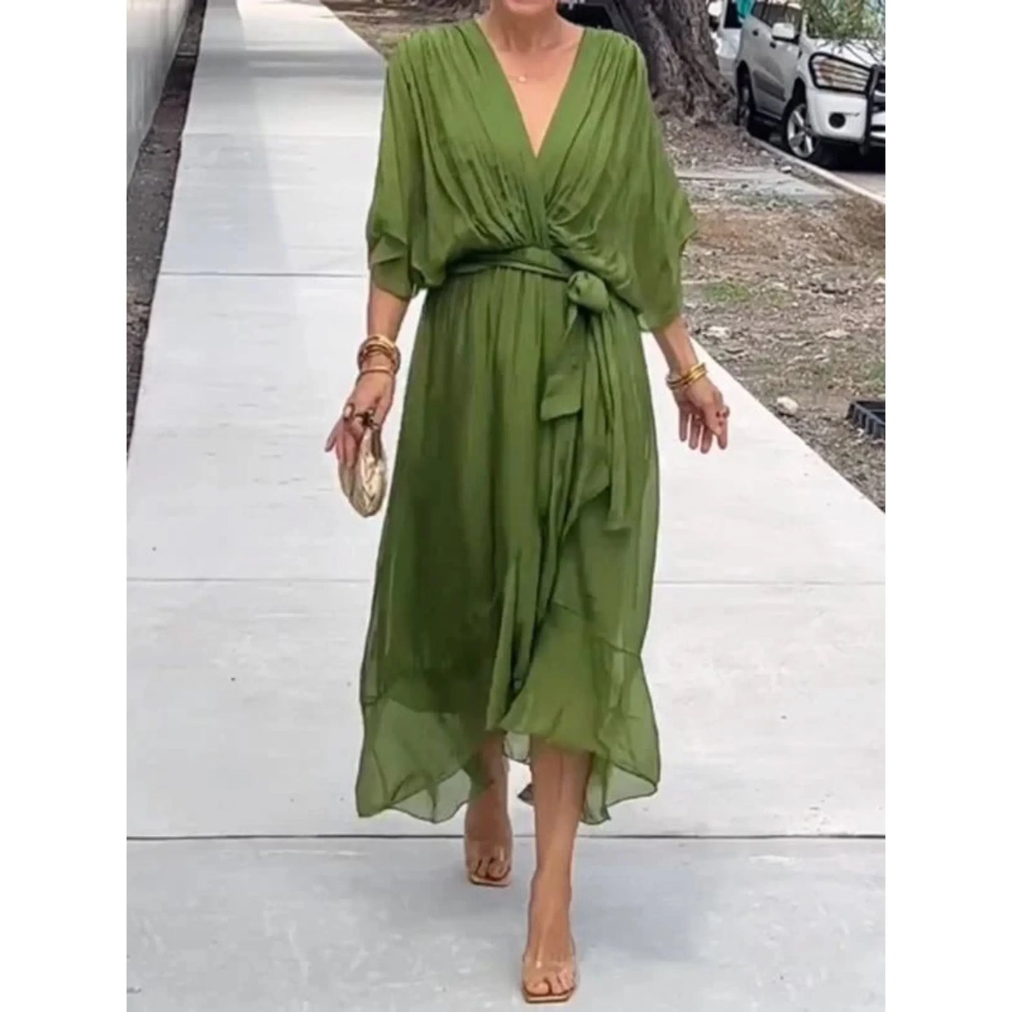 Camila | Vestido midi para mujer con escote en V y cinturón