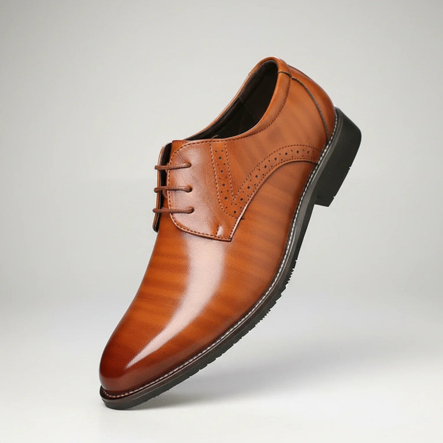 https://cdn.shopify.com/s/files/1/0972/9848/1492/files/Hugo-Hombre-Zapatos-Derby-Con-Puntera-Lisa-Y-Costuras-Contrastantes-Formal-7.webp?v=1768664595