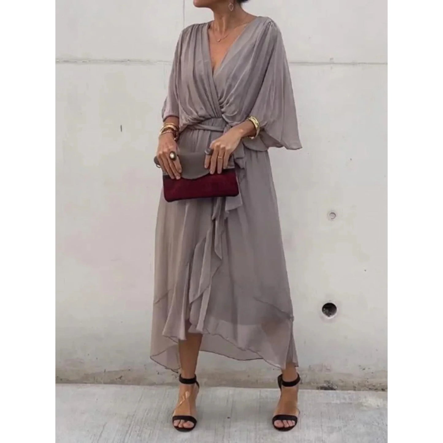 Camila | Vestido midi para mujer con escote en V y cinturón