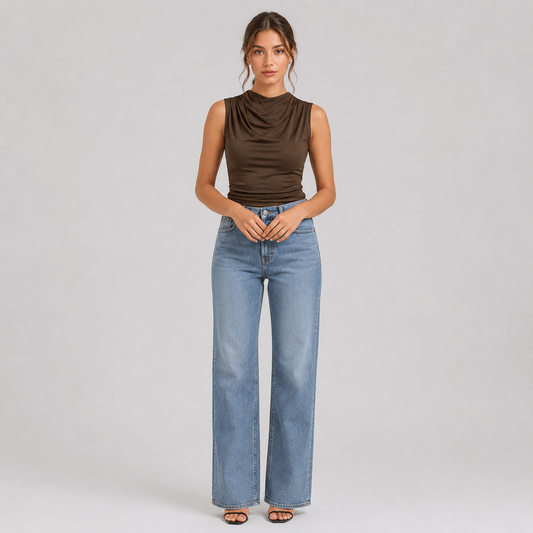 Kaia – Top sin mangas con cuello drapeado y peplum para mujer