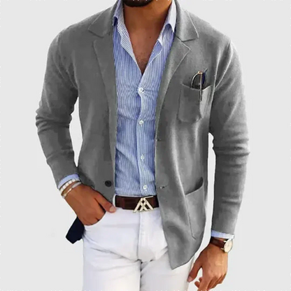https://cdn.shopify.com/s/files/1/0785/0799/9567/files/Blazer-Herren-Lockere-Passform-entspannter-Komfort-4.png?v=1773445381
