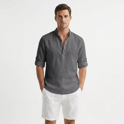 https://cdn.shopify.com/s/files/1/0972/9848/1492/files/Hugo-Camisa-Henley-Cuello-Mao-Manga-Remangada-Hombre-7.jpg?v=1772441025