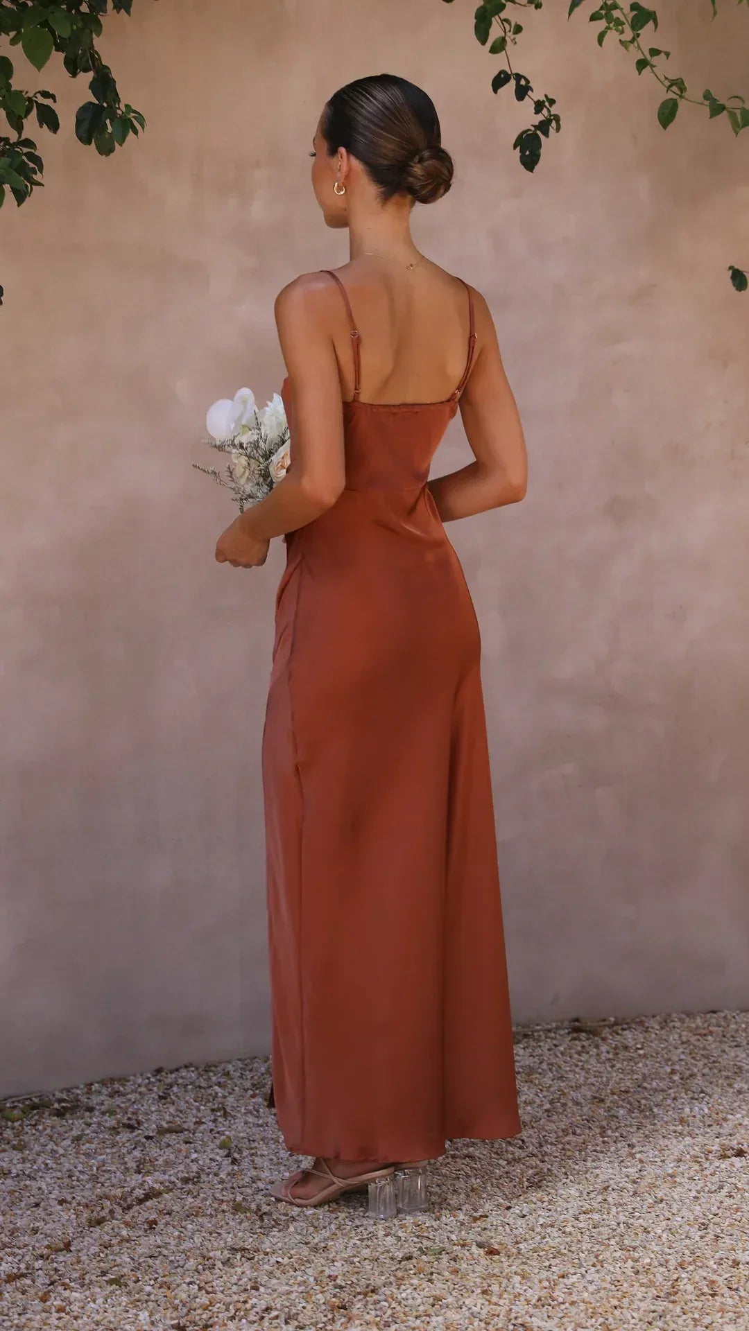 Vestido Largo con Tirantes Finos y Escote Recto con Abertura Lateral para Mujer | Ideal para Noches o Ocasiones Festivas