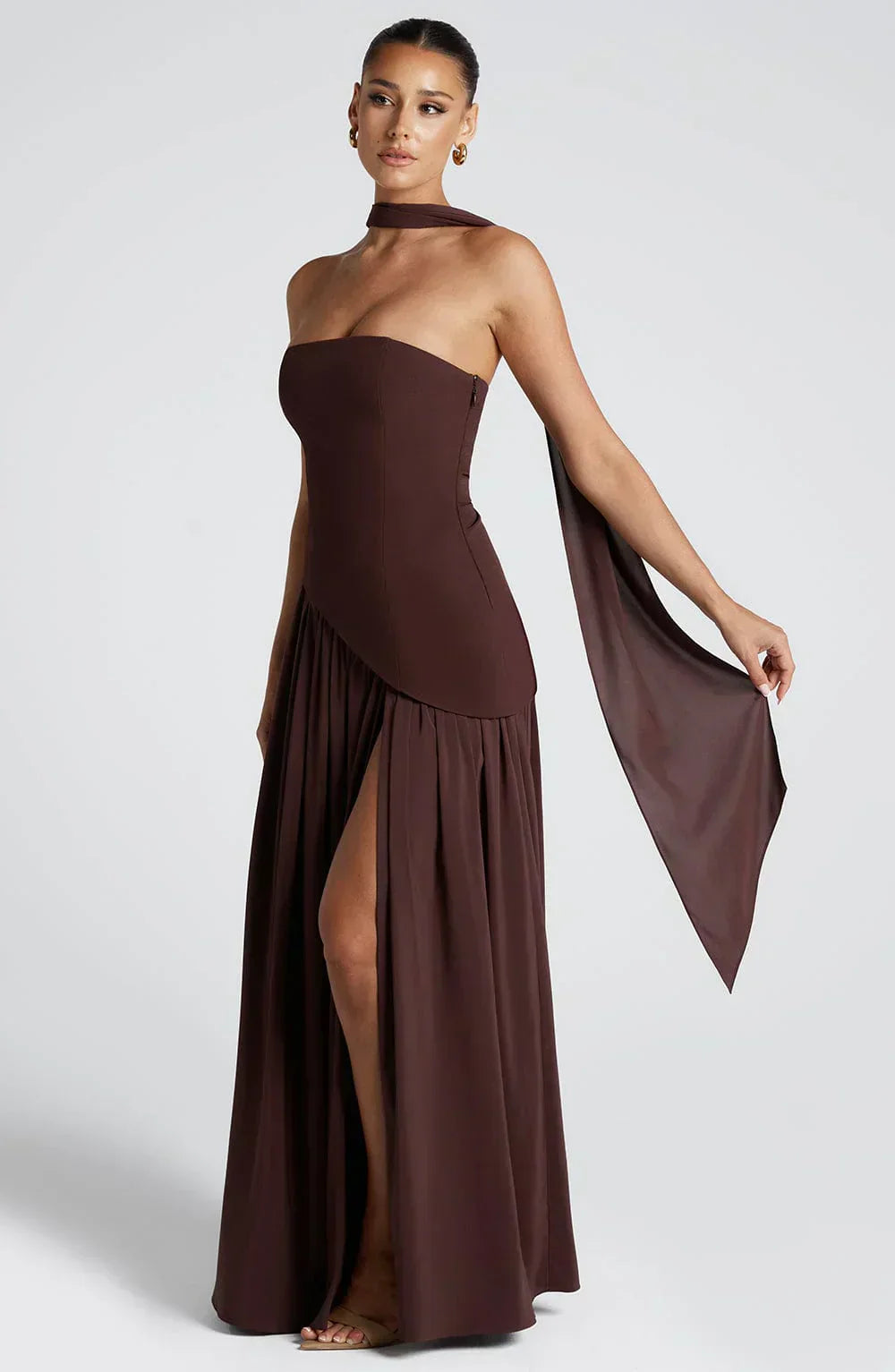 Talina | Vestido maxi asimétrico sin tirantes para mujer